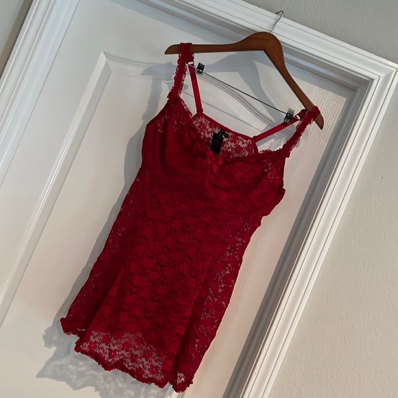 SIMPLY LACE BABYDOLL WITH RUFFLE TRIM - Picture 1 of 5